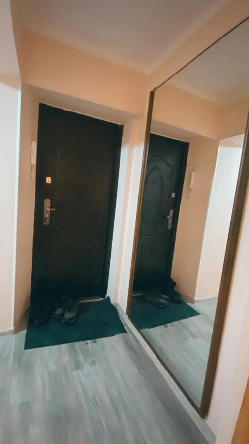 2 Комн Квартира На Новой Площади Apartment Алма Ата Екстериор снимка